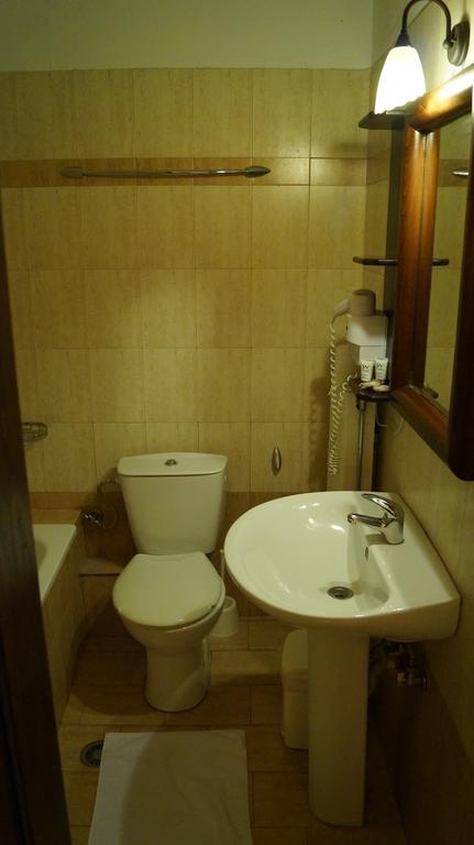 Appartement Xenonas Arxontiko à Káto Loutrákion Chambre photo